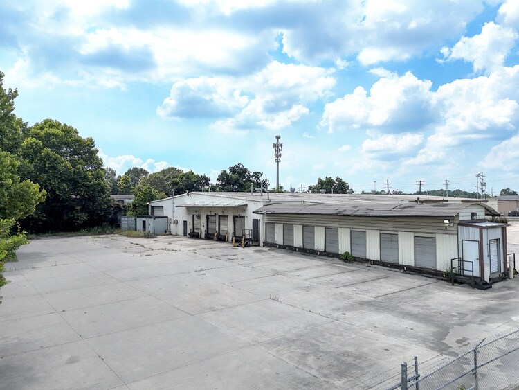 More Photos Of 3080 Rosenwald Rd, Baton Rouge Freestanding For Lease
