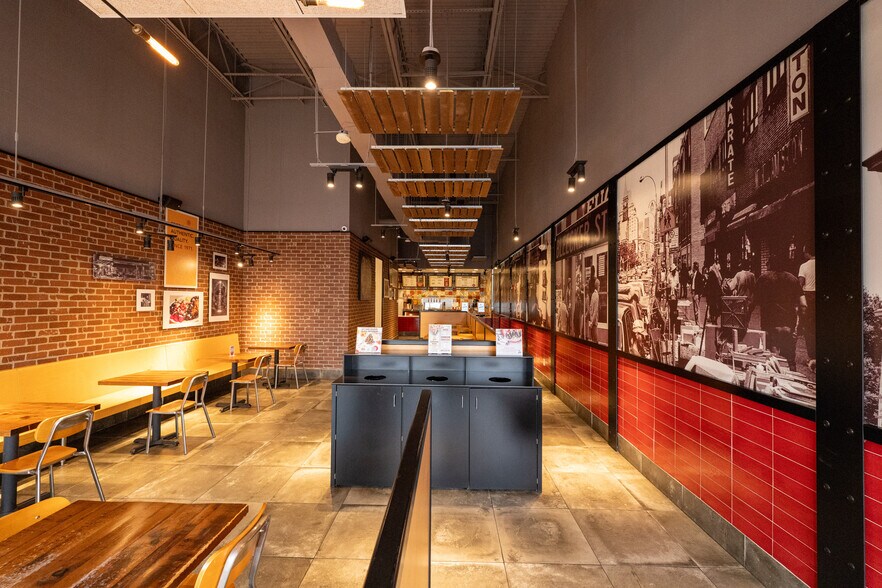 More Photos Of 84 Rt 17, East Rutherford General Retail For Lease