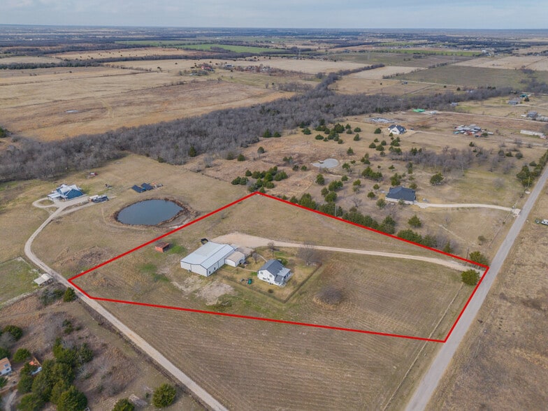 More Photos Of 1840 County Road 4309 N, Greenville Flex For Sale