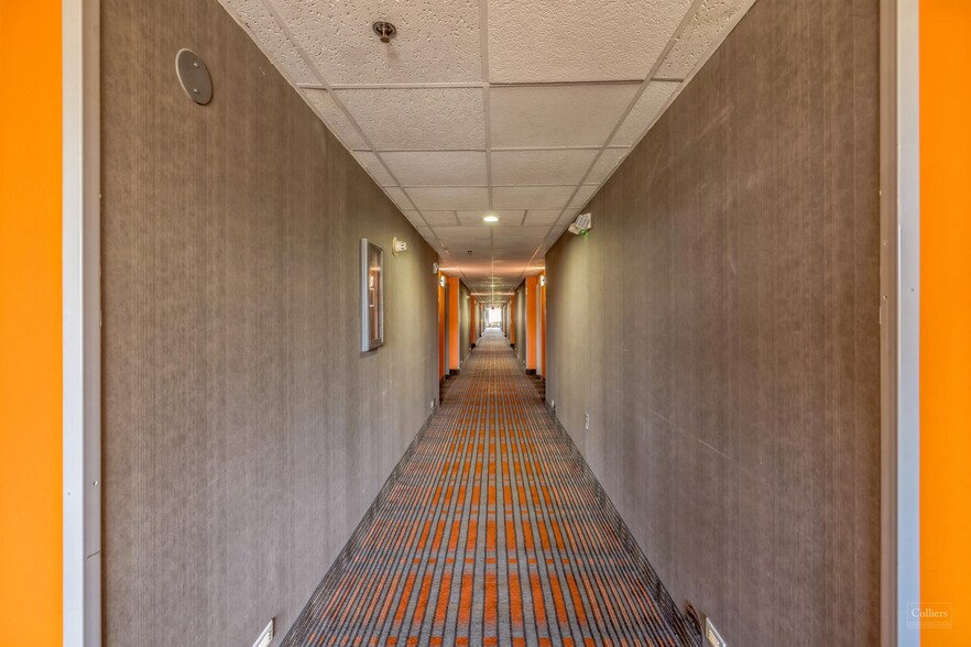 More Photos Of 2836 N Lee Hwy, Lexington Hotel For Sale