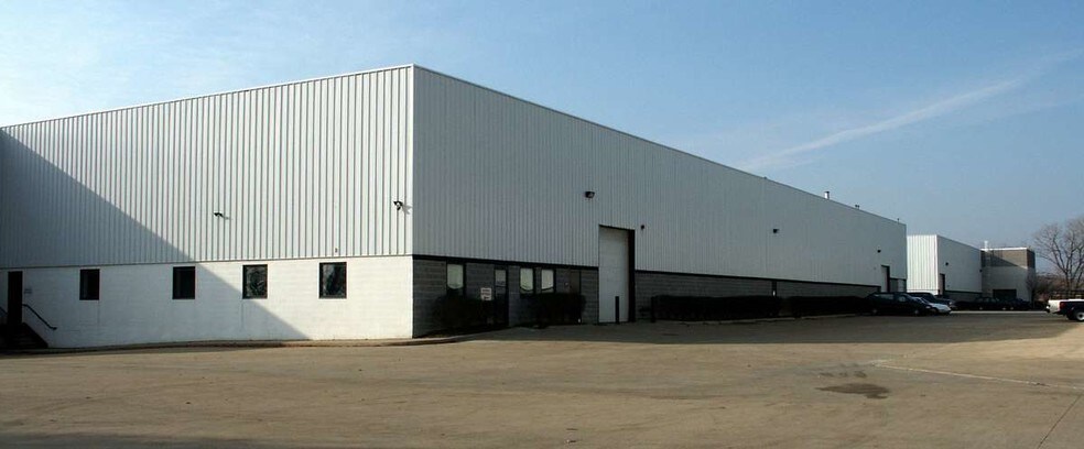 More Photos Of 4639 Van Epps Rd, Brooklyn Heights Warehouse For Lease