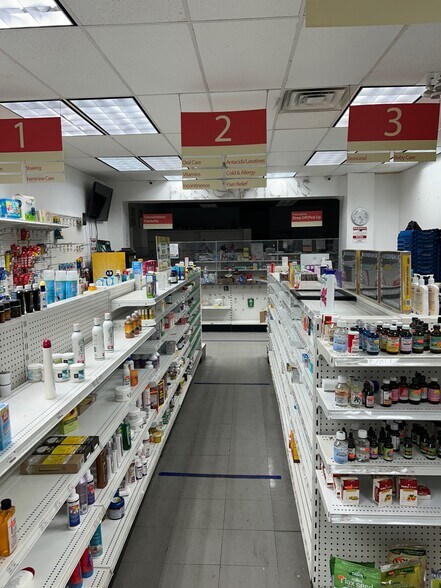 More Photos Of 4510 5th Ave, Brooklyn Storefront Retail Residential For Lease