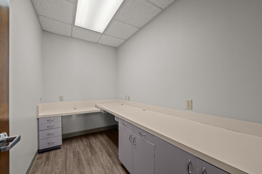 More Photos Of 2503 N Queen St, Kinston Medical For Sale