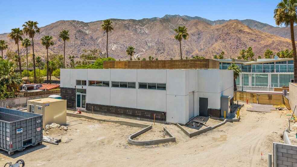 More Photos Of 1488 Palm Canyon Dr, Palm Springs General Retail For Sale