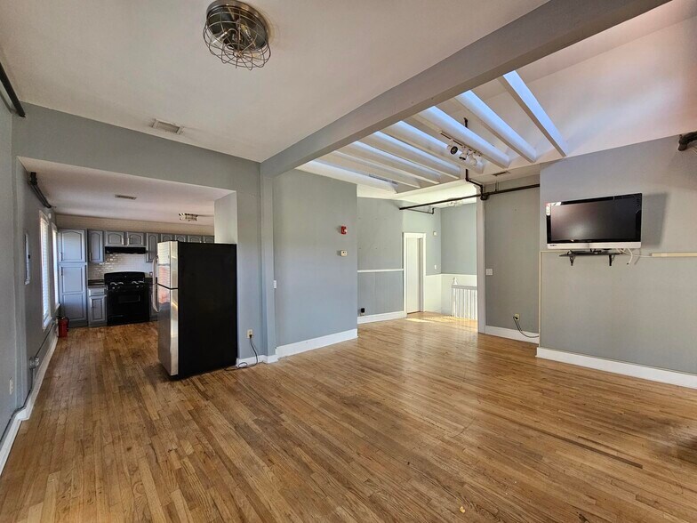 More Photos Of 501 Central Ave, Orange Storefront Retail Office For Lease