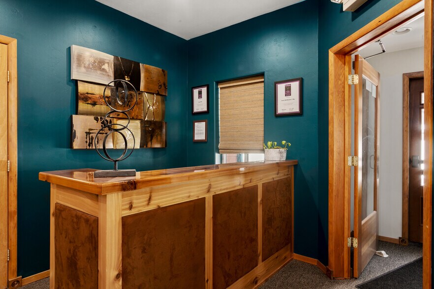 More Photos Of 7951 Hwy 35, Bigfork Restaurant For Sale