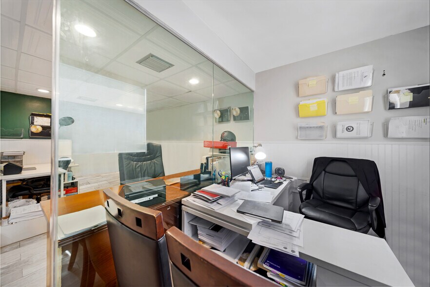 More Photos Of 4011 W Flagler St, Miami Loft Creative Space For Lease