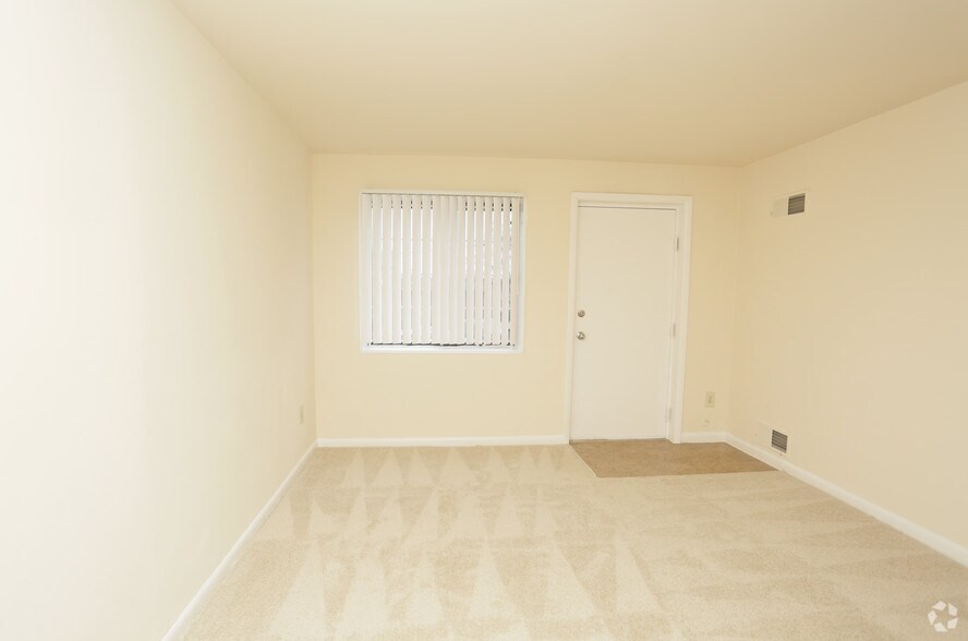 More Photos Of 3647 6th St SE, Washington Apartments For Sale