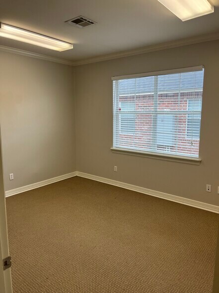 More Photos Of 7330 Fern Ave, Shreveport Medical For Lease