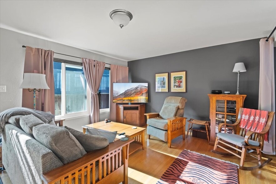 More Photos Of 84 Monte Vista Ave, Oakland Apartments For Sale