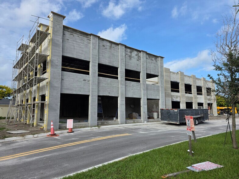 More Photos Of 425 S Woodland Blvd, Deland Office For Sale