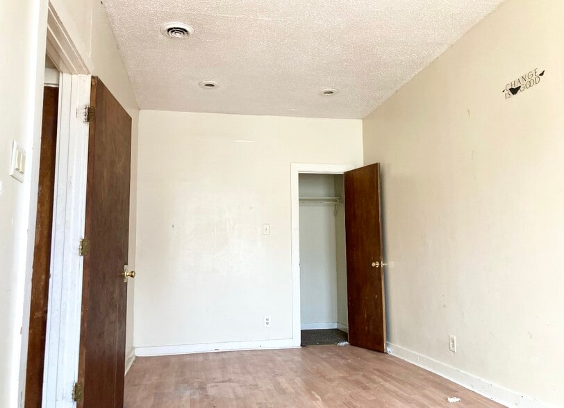 More Photos Of 5833-5845 W Division St, Chicago Apartments For Sale