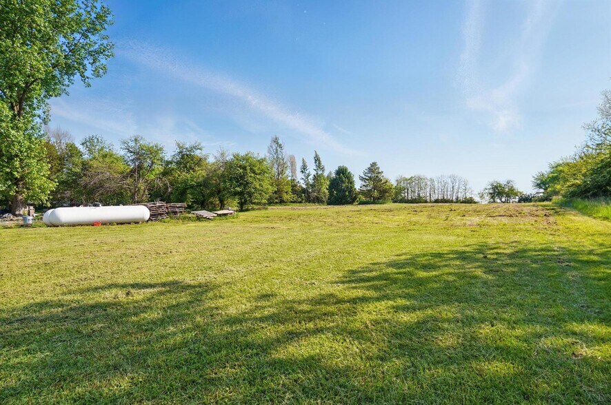 More Photos Of 1056 US-68, Xenia Garden Center For Sale