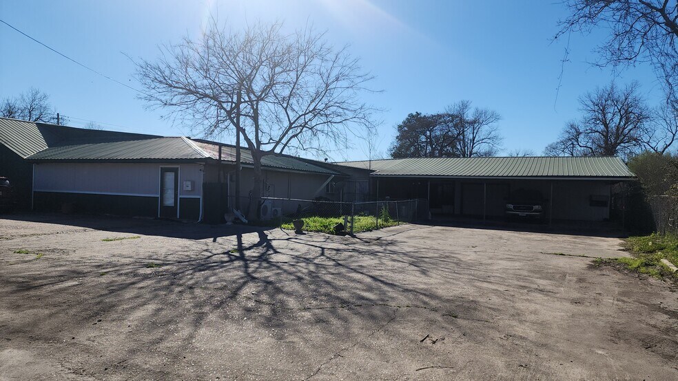 More Photos Of 5601 Arlington St, Houston Funeral Home For Sale