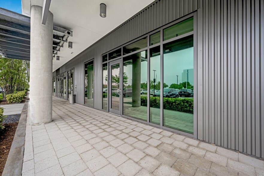 More Photos Of 1695 NW 110th Ave, Miami Medical For Sale