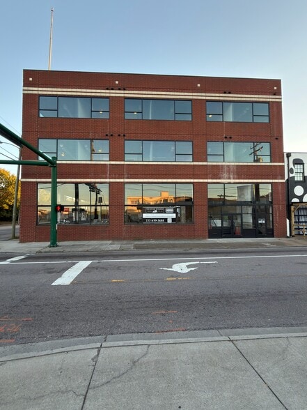 More Photos Of 119 E Princess Anne Rd, Norfolk Storefront Retail Office For Lease