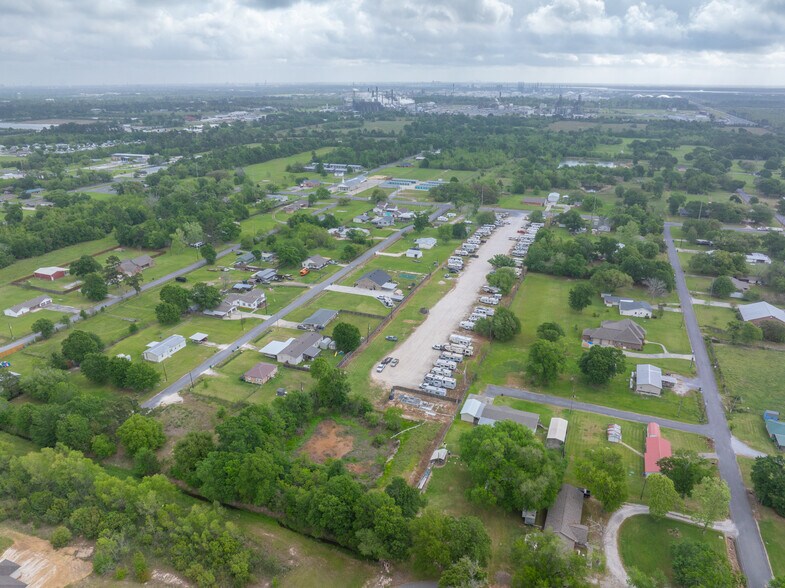 More Photos Of 5106 LA-27, Sulphur Manufactured Housing Mobile Home Park For Sale