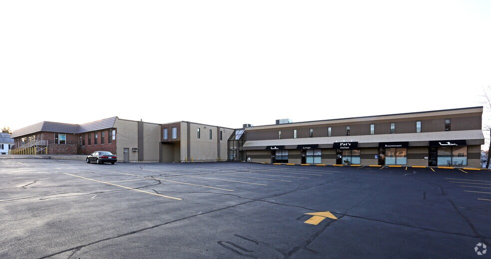 More Photos Of 1200 Hartford Ave, Johnston Light Manufacturing For Lease