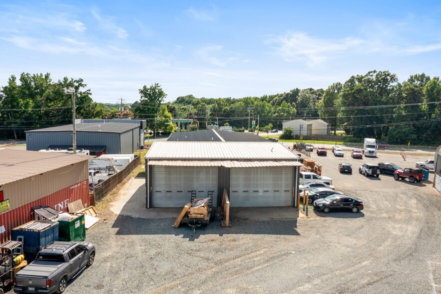 More Photos Of 7226 Harrisburg Rd, Charlotte Warehouse For Sale