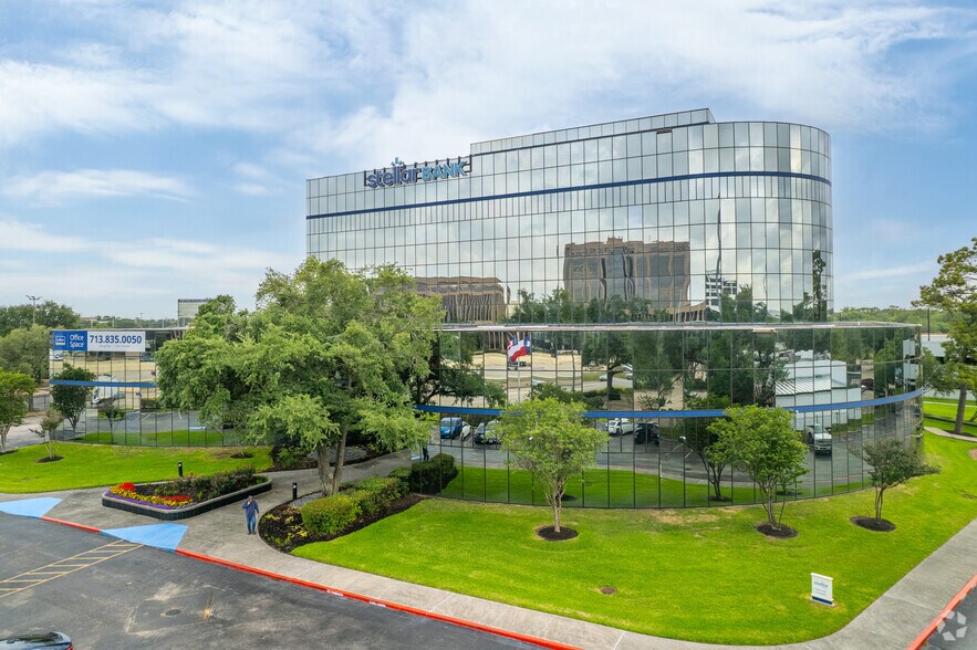 More Photos Of 13100 Northwest Fwy, Houston Office For Lease