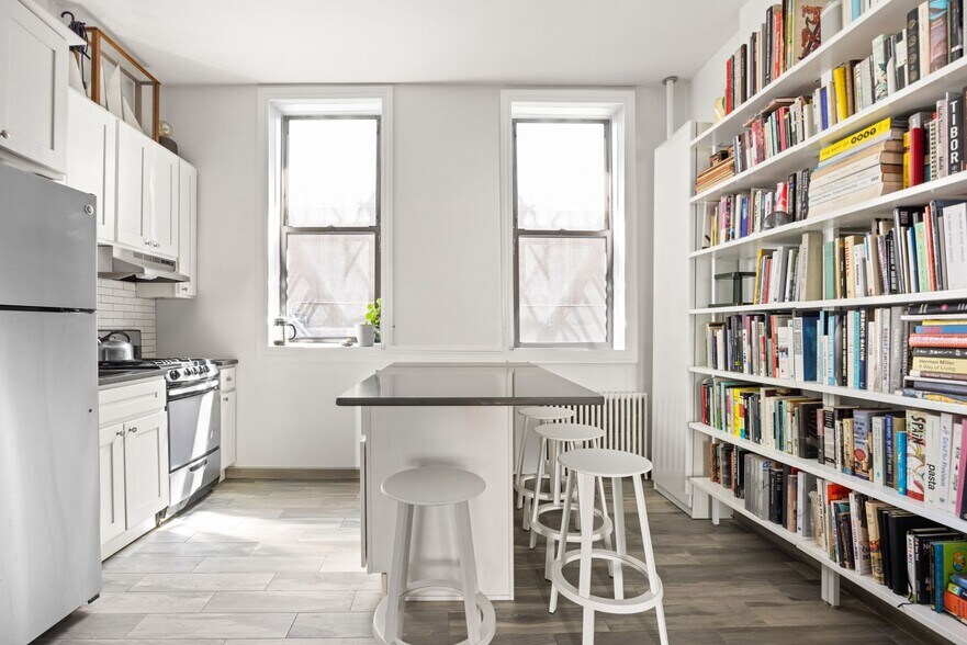 More Photos Of 192-194 Union St, Brooklyn Apartments For Sale