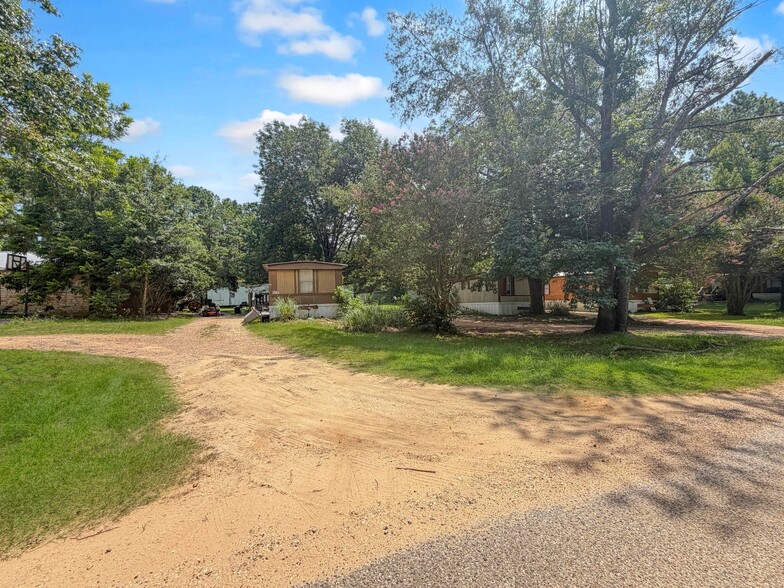 More Photos Of 1231 Jeane Chapel Rd, Leesville Manufactured Housing Mobile Home Park For Sale