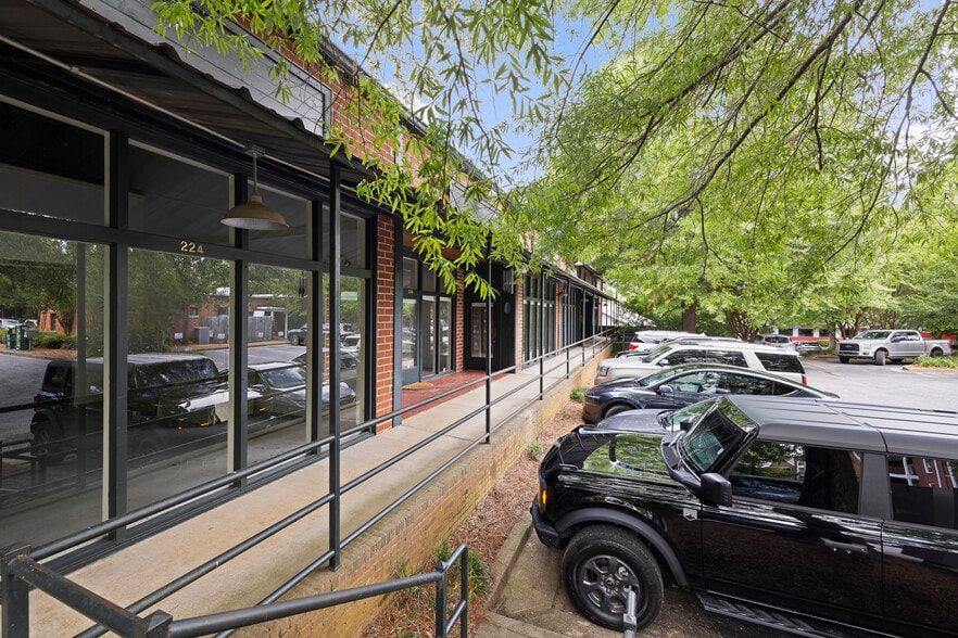 More Photos Of 226 W Washington St, Madison Freestanding For Sale