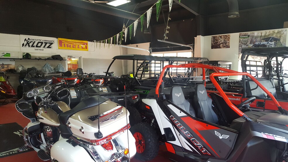 More Photos Of 5512 Route 9w, Marlboro Auto Dealership For Sale