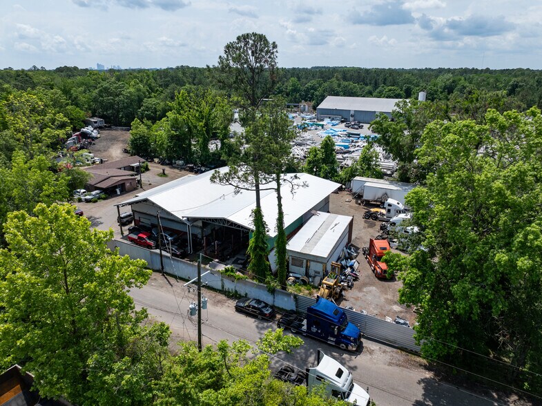 Primary Photo Of 6422 Union Heights Rd, Jacksonville Service For Sale