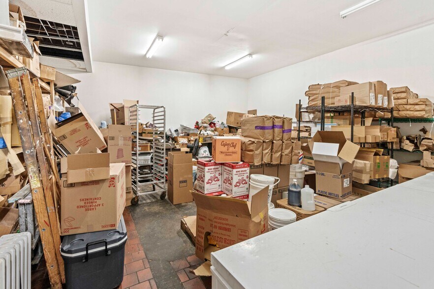 More Photos Of 7868 Melton Rd, Gary Restaurant For Sale