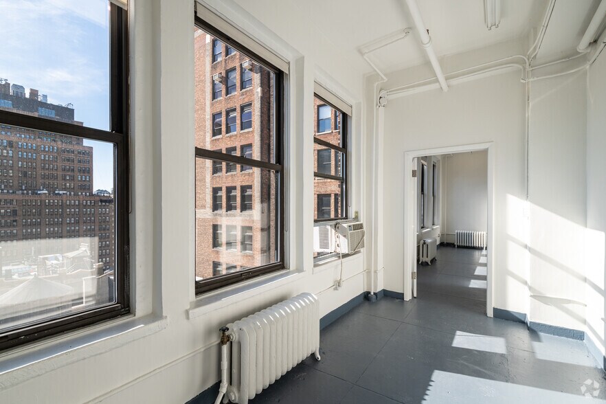 More Photos Of 150 W 28th St, New York Office For Lease