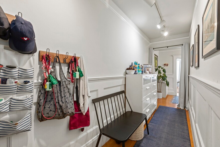 More Photos Of 1418 Leavenworth St, San Francisco Apartments For Sale