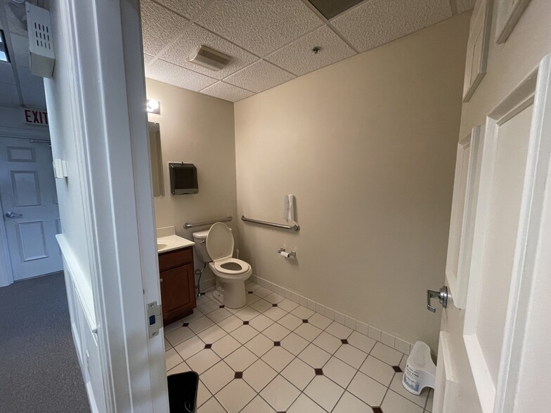 More Photos Of 500 Fayette St, Conshohocken Medical For Lease