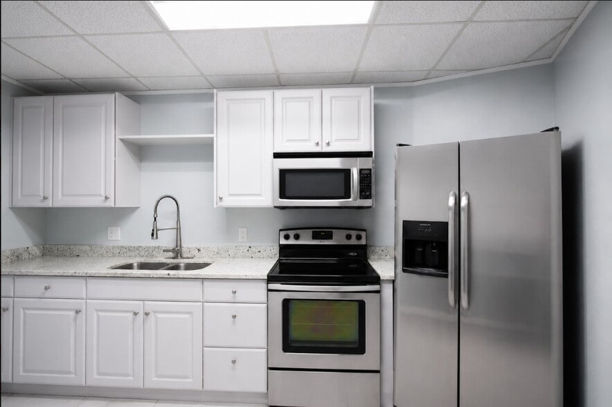 More Photos Of 707 24th St, Ogden Medical For Lease