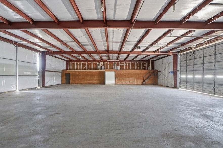 More Photos Of 31520 S 4210 Rd, Inola Industrial For Lease