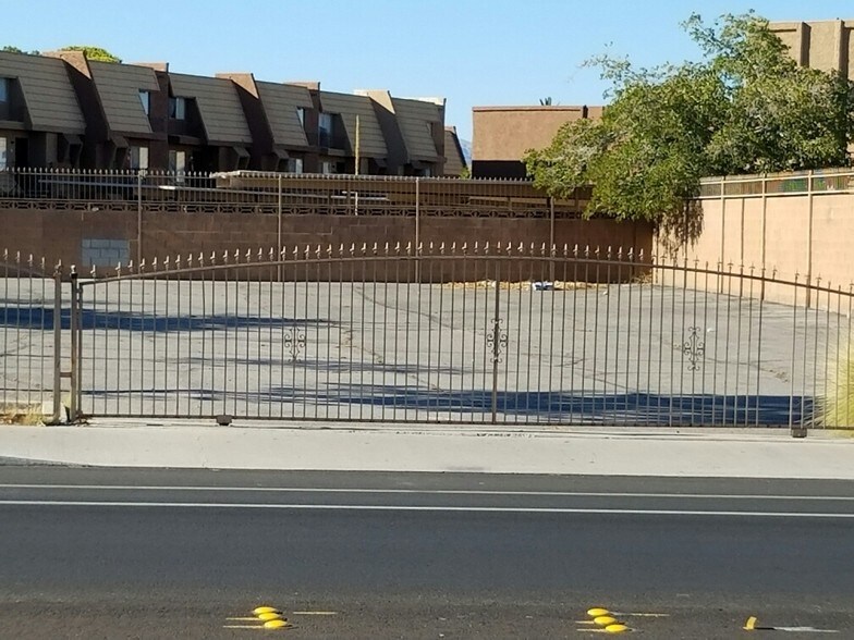 More Photos Of 5040 Edna Ave, Las Vegas Office For Lease