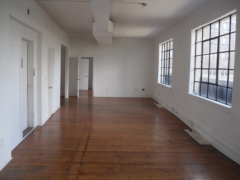 More Photos Of 1186 Raymond Blvd, Newark Office For Sale
