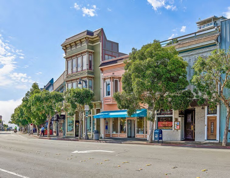More Photos Of 749-755 Bridgeway, Sausalito Restaurant For Sale