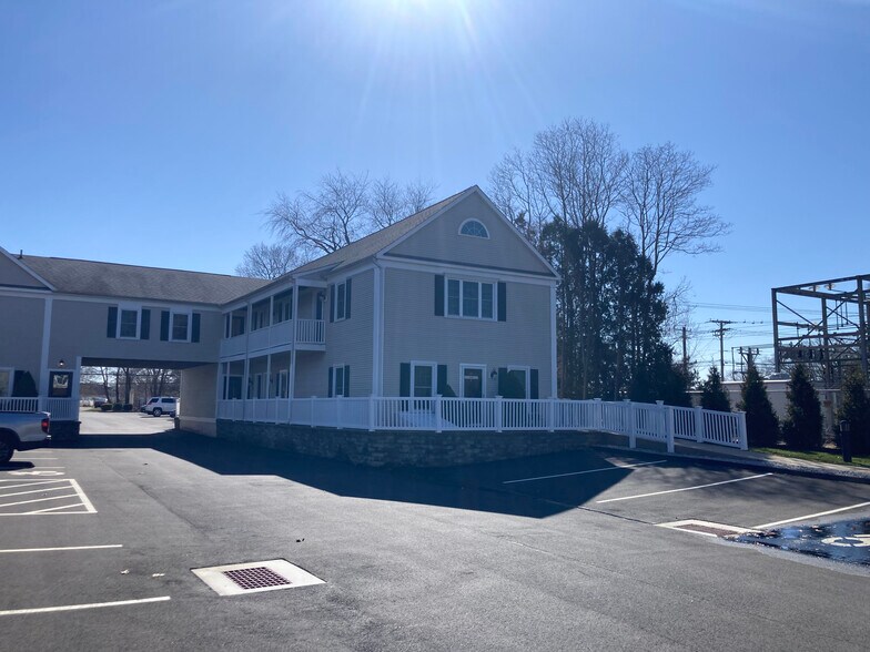 More Photos Of 123 Elm St, Old Saybrook Medical For Sale
