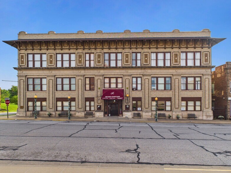 More Photos Of 619 Blondeau St, Keokuk Office For Sale