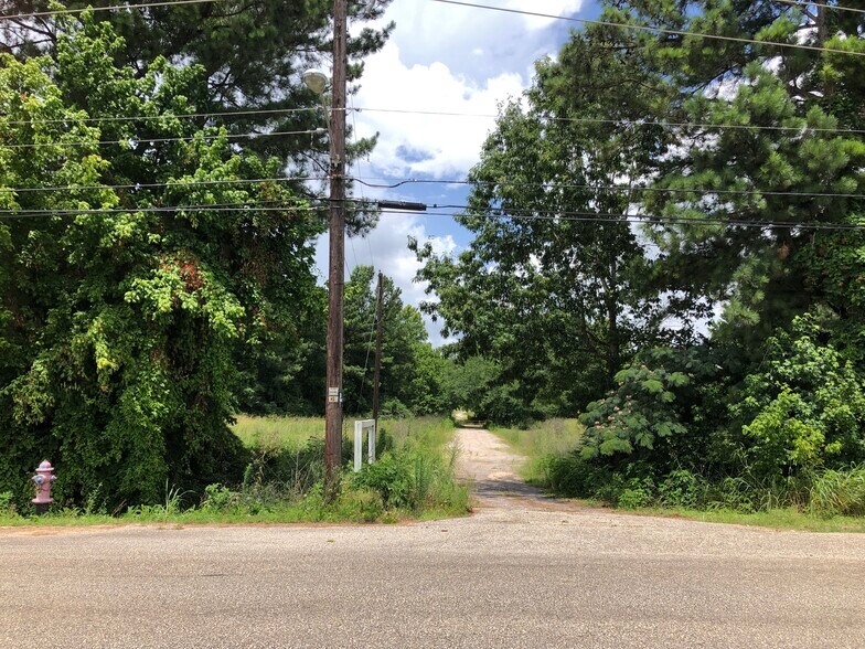 More Photos Of 2107 Martin Luther King Jr Blvd, Lufkin Land For Sale