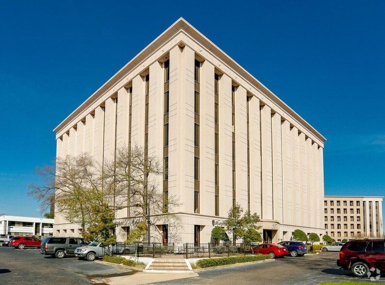 More Photos Of 507 N Sam Houston Pky E, Houston Office For Lease