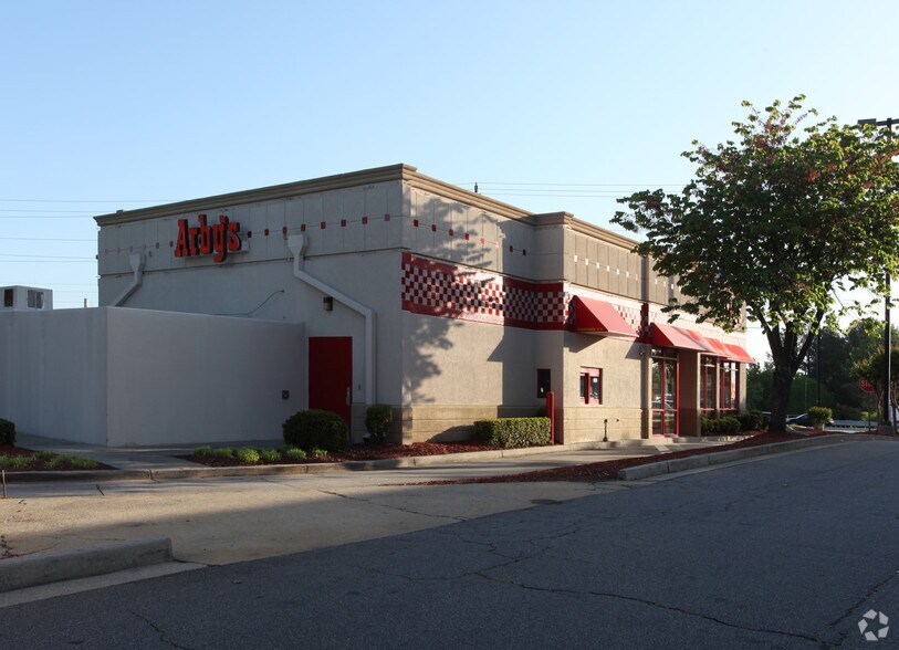 More Photos Of 2365 Pleasant Hill Rd, Duluth Fast Food For Lease