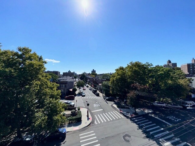 More Photos Of 3004 Cruger Ave, Bronx Apartments For Sale