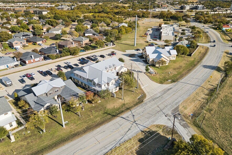 More Photos Of 361 W Byron Nelson Blvd, Roanoke Office For Lease