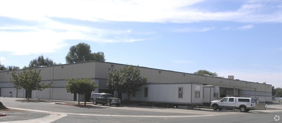 More Photos Of 841-849 F St, West Sacramento Warehouse For Lease