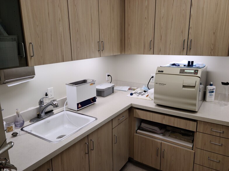 More Photos Of 2240 N Harbor Blvd, Fullerton Medical For Lease
