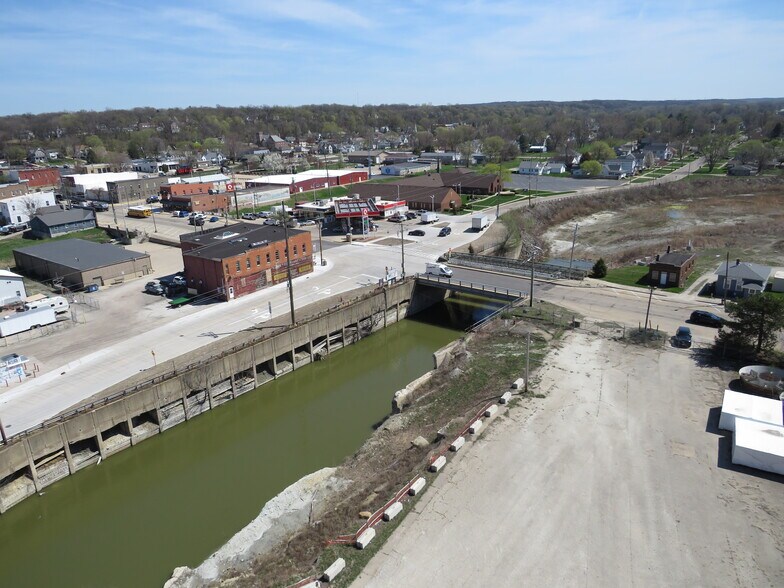 More Photos Of 224 Main St, Marseilles Industrial For Sale