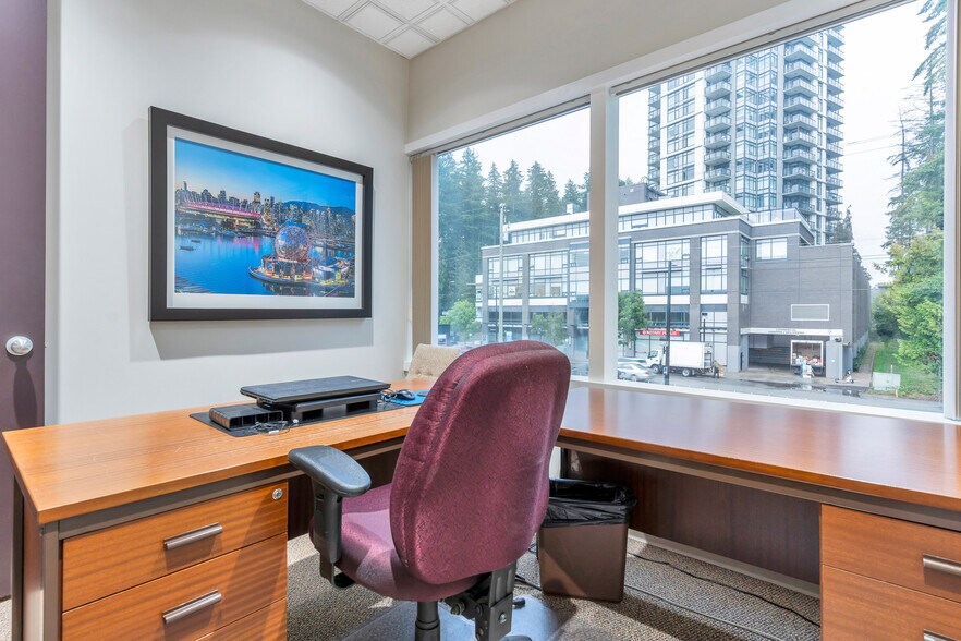 More Photos Of 1120 Westwood St, Coquitlam Office For Sale