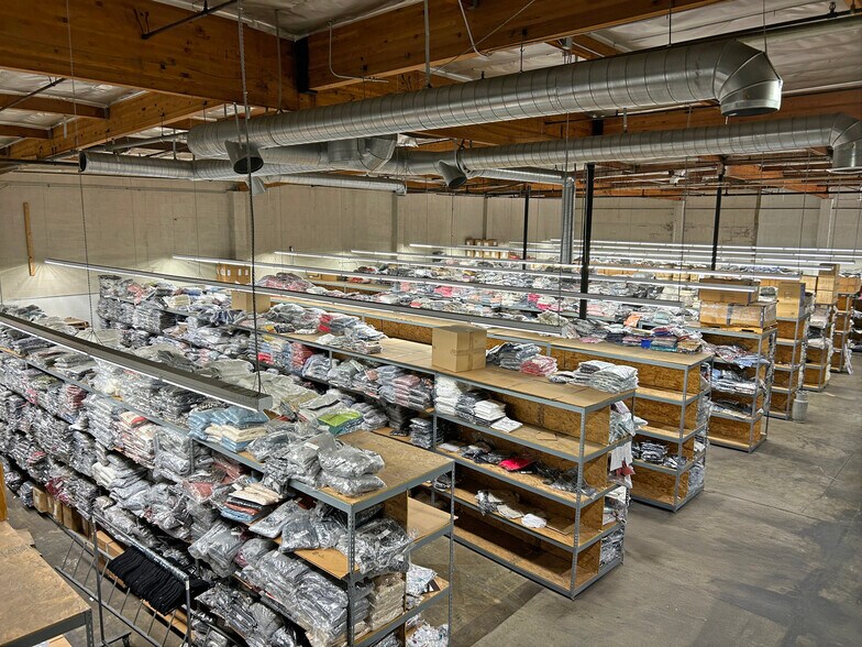 More Photos Of 2829 N San Fernando Rd, Los Angeles Warehouse For Lease